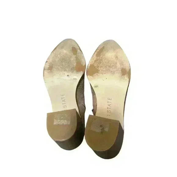 1.State Larocka Blush Suede Pointed Toe Stacked Heel Perforated Ankle Booties. - Picture 4 of 4